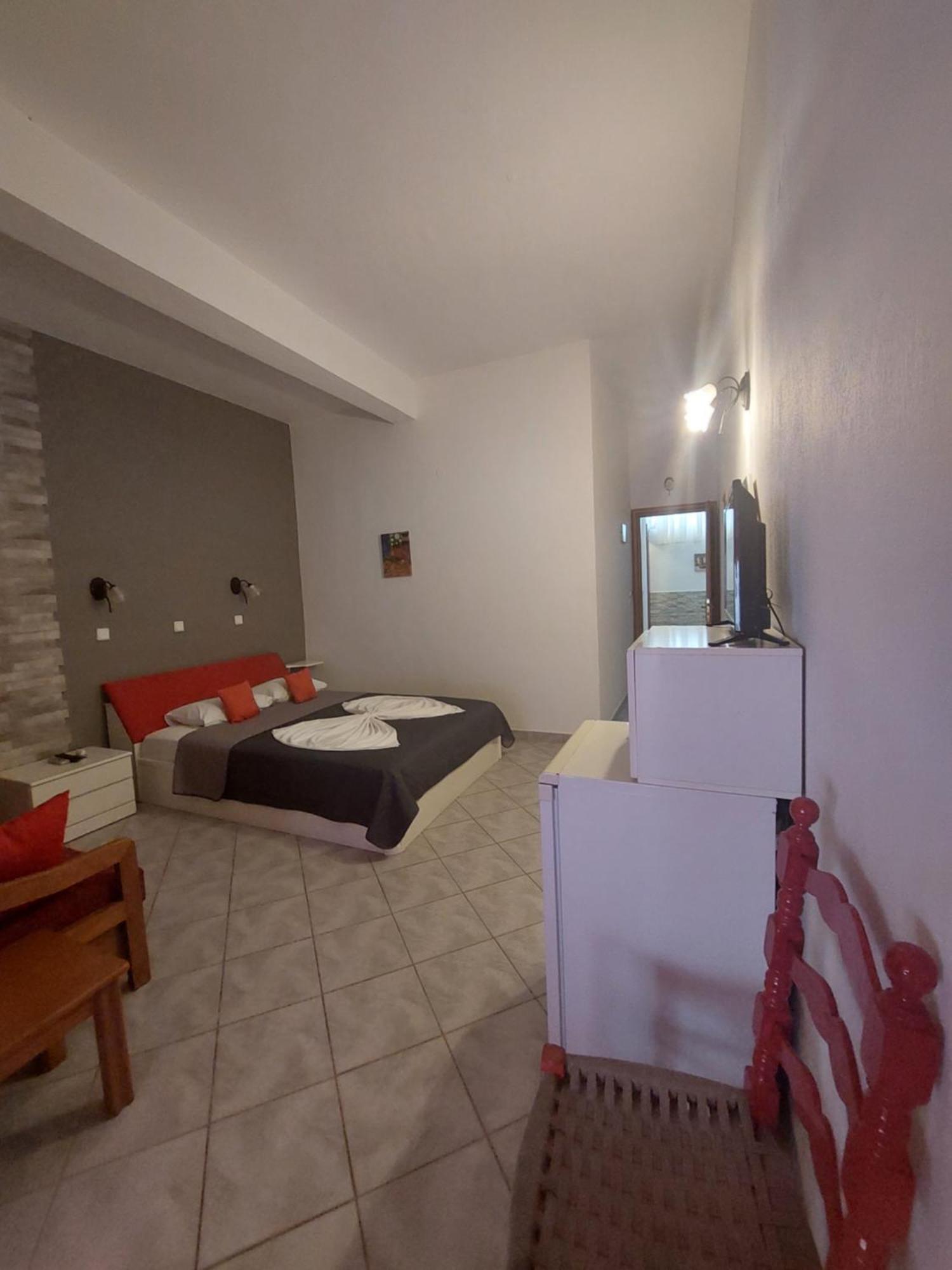 Paraga Rooms Pefkari Eksteriør bilde
