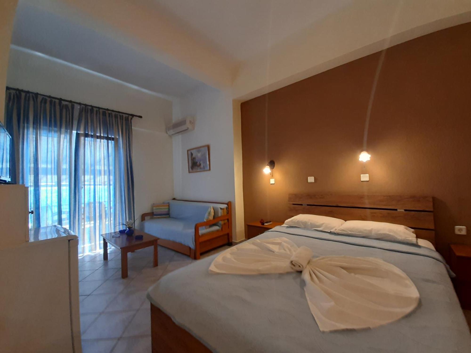 Paraga Rooms Pefkari Rom bilde